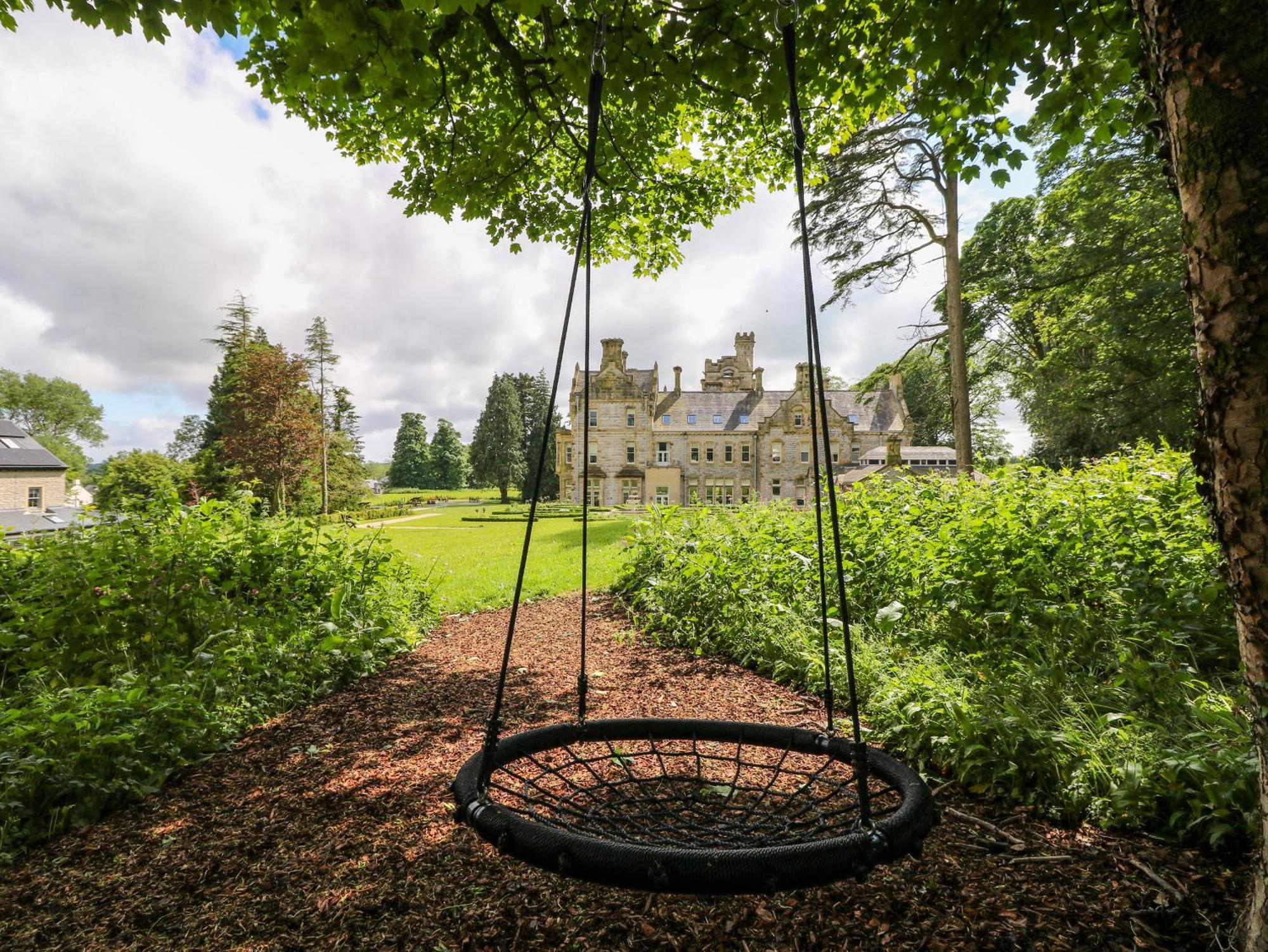 The Violet Suite Stone Cross Mansion Ulverston Eksteriør bilde